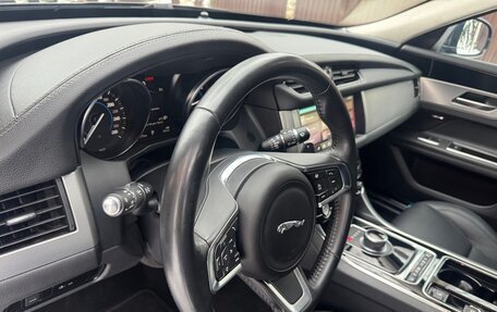 Jaguar XF II, 2020 год, 2 500 000 рублей, 16 фотография