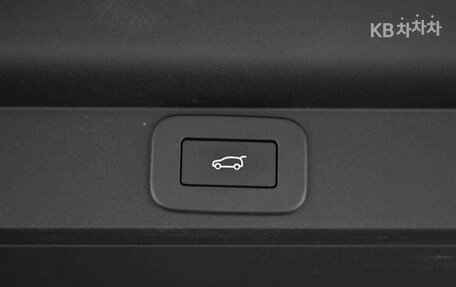 Land Rover Range Rover IV рестайлинг, 2024 год, 23 000 000 рублей, 20 фотография