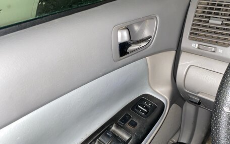 Toyota Camry V40, 2005 год, 850 000 рублей, 9 фотография