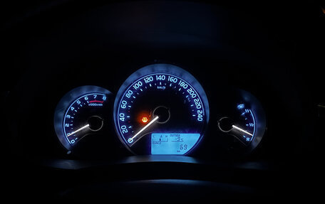 Toyota Corolla, 2013 год, 1 350 000 рублей, 6 фотография