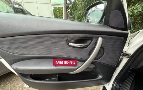 BMW 1 серия, 2010 год, 900 000 рублей, 6 фотография