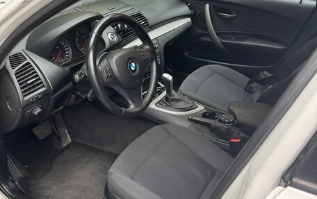 BMW 1 серия, 2010 год, 900 000 рублей, 13 фотография