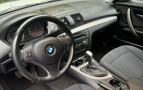 BMW 1 серия, 2010 год, 900 000 рублей, 12 фотография