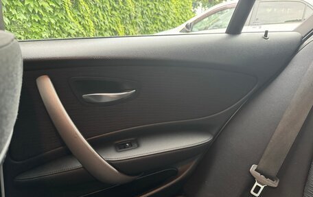 BMW 1 серия, 2010 год, 900 000 рублей, 19 фотография