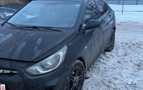 Hyundai Solaris II рестайлинг, 2013 год, 450 000 рублей, 3 фотография