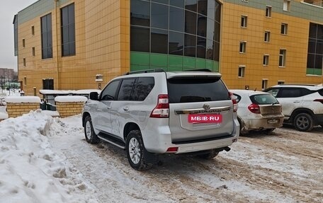 Toyota Land Cruiser Prado 150 рестайлинг 2, 2014 год, 4 100 000 рублей, 7 фотография