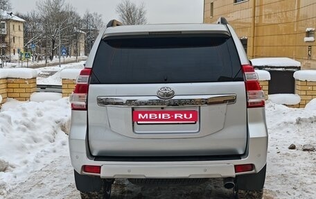 Toyota Land Cruiser Prado 150 рестайлинг 2, 2014 год, 4 100 000 рублей, 8 фотография