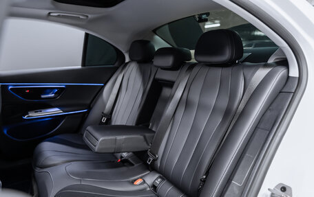 Mercedes-Benz E-Класс, 2024 год, 6 800 000 рублей, 19 фотография