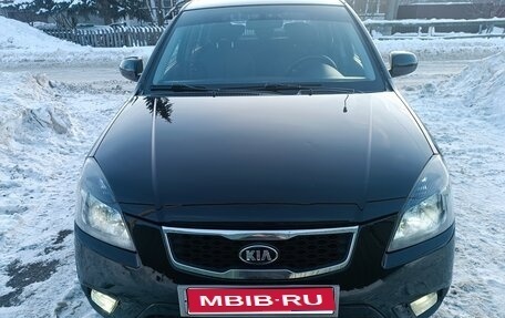 KIA Rio II, 2010 год, 670 000 рублей, 1 фотография