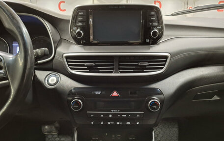 Hyundai Tucson III, 2018 год, 2 180 000 рублей, 15 фотография