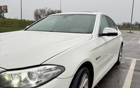 BMW 5 серия, 2014 год, 1 950 000 рублей, 2 фотография