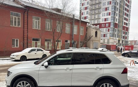 Volkswagen Tiguan II, 2017 год, 2 800 000 рублей, 3 фотография