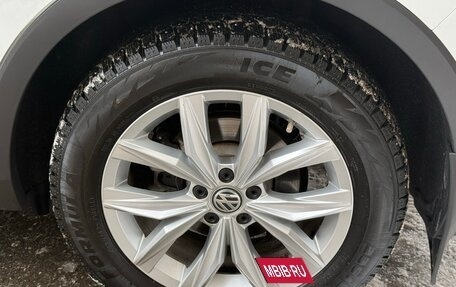 Volkswagen Tiguan II, 2017 год, 2 800 000 рублей, 20 фотография