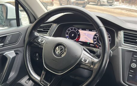 Volkswagen Tiguan II, 2017 год, 2 800 000 рублей, 28 фотография