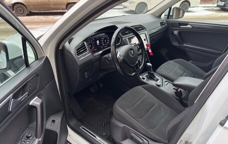 Volkswagen Tiguan II, 2017 год, 2 800 000 рублей, 25 фотография