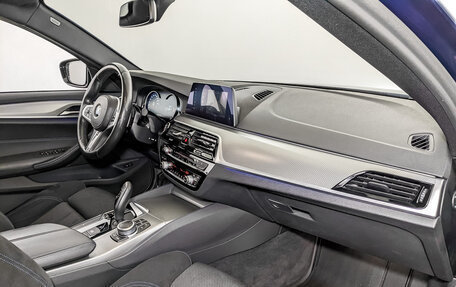 BMW 5 серия, 2019 год, 3 700 000 рублей, 11 фотография