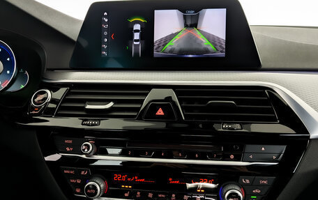 BMW 5 серия, 2019 год, 3 700 000 рублей, 15 фотография