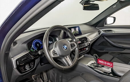BMW 5 серия, 2019 год, 3 700 000 рублей, 16 фотография