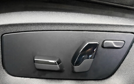 BMW 5 серия, 2019 год, 3 700 000 рублей, 21 фотография