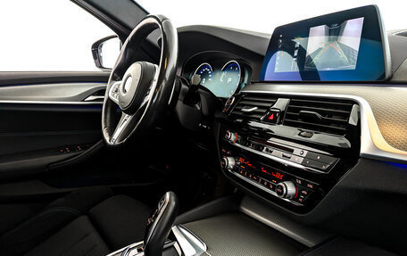 BMW 5 серия, 2019 год, 3 700 000 рублей, 29 фотография