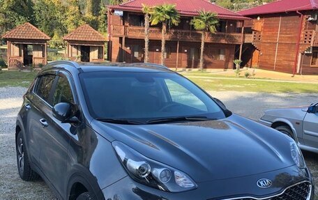 KIA Sportage IV рестайлинг, 2018 год, 2 000 000 рублей, 3 фотография