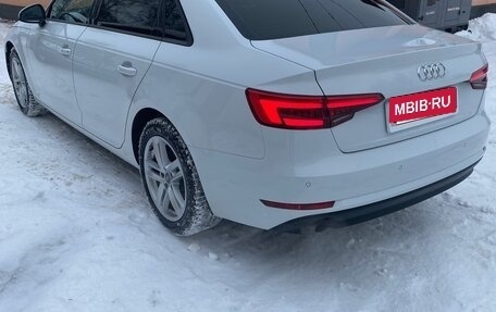 Audi A4, 2017 год, 2 150 000 рублей, 6 фотография