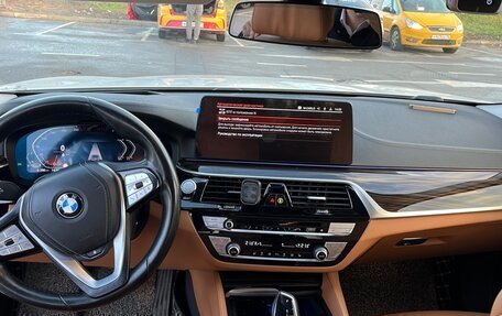 BMW 5 серия, 2021 год, 4 290 000 рублей, 14 фотография