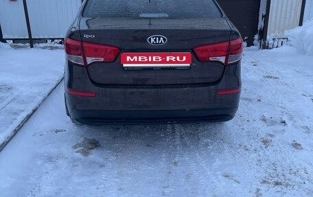 KIA Rio III рестайлинг, 2017 год, 880 000 рублей, 2 фотография