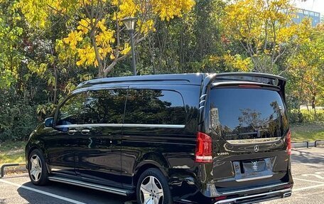Mercedes-Benz V-Класс, 2024 год, 8 800 333 рублей, 4 фотография