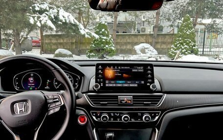 Honda Accord IX рестайлинг, 2017 год, 2 200 000 рублей, 12 фотография