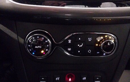 Renault Logan II, 2022 год, 1 170 000 рублей, 20 фотография