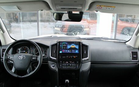 Toyota Land Cruiser 200, 2015 год, 5 440 000 рублей, 11 фотография