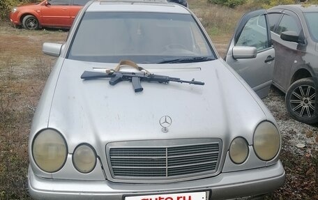 Mercedes-Benz E-Класс, 1997 год, 280 000 рублей, 11 фотография