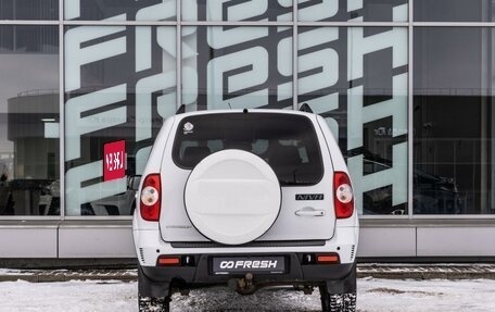 Chevrolet Niva I рестайлинг, 2018 год, 840 000 рублей, 4 фотография