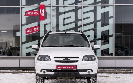 Chevrolet Niva I рестайлинг, 2018 год, 840 000 рублей, 3 фотография