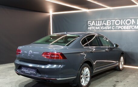 Volkswagen Passat B8 рестайлинг, 2015 год, 1 699 600 рублей, 4 фотография
