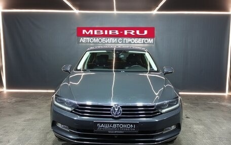 Volkswagen Passat B8 рестайлинг, 2015 год, 1 699 600 рублей, 2 фотография