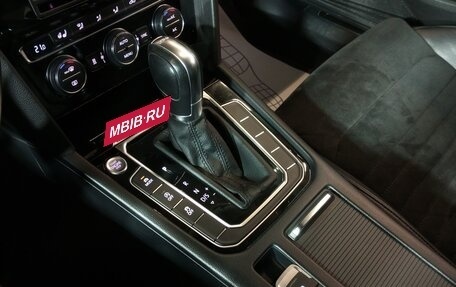 Volkswagen Passat B8 рестайлинг, 2015 год, 1 699 600 рублей, 14 фотография