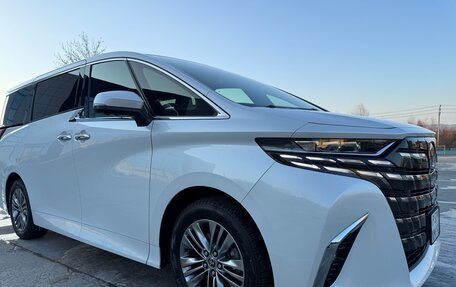 Toyota Alphard, 2023 год, 8 500 000 рублей, 8 фотография
