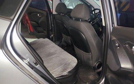 Hyundai ix35 I рестайлинг, 2013 год, 1 400 000 рублей, 20 фотография