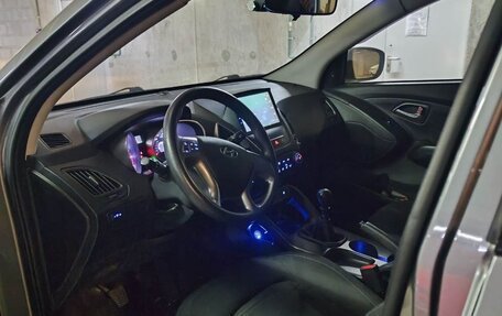 Hyundai ix35 I рестайлинг, 2013 год, 1 400 000 рублей, 18 фотография