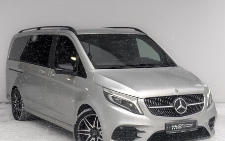 Mercedes-Benz V-Класс, 2022 год, 8 500 000 рублей, 3 фотография