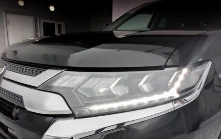 Mitsubishi Outlander III рестайлинг 3, 2019 год, 2 750 000 рублей, 17 фотография