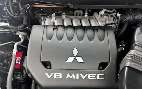 Mitsubishi Outlander III рестайлинг 3, 2019 год, 2 750 000 рублей, 9 фотография