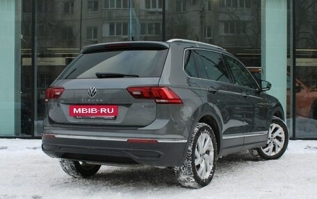 Volkswagen Tiguan II, 2021 год, 3 343 000 рублей, 5 фотография