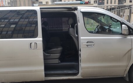 Hyundai Grand Starex Grand Starex I рестайлинг 2, 2009 год, 1 500 000 рублей, 7 фотография