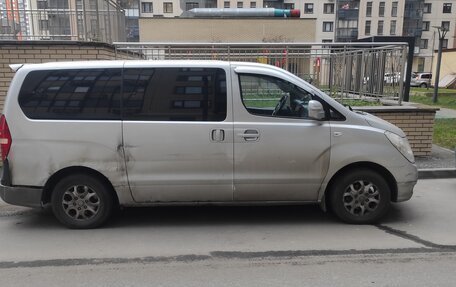 Hyundai Grand Starex Grand Starex I рестайлинг 2, 2009 год, 1 500 000 рублей, 2 фотография