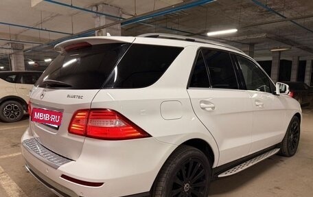 Mercedes-Benz M-Класс, 2013 год, 2 350 000 рублей, 2 фотография