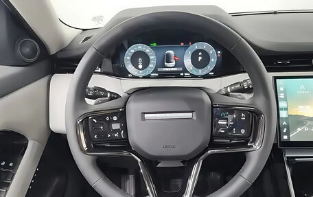 Land Rover Range Rover Evoque II, 2024 год, 5 400 000 рублей, 5 фотография