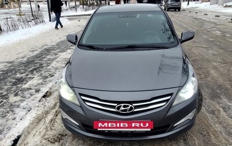 Hyundai Solaris II рестайлинг, 2016 год, 1 200 000 рублей, 2 фотография